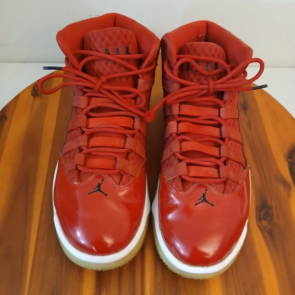 Nike Air Jordan Max Aura Mens 9 Red Patent Leather Basketball Shoes CQ9451-600